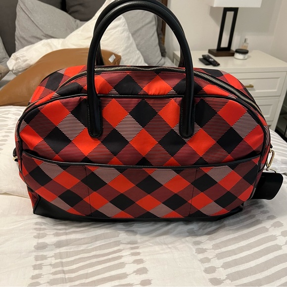 Vera Bradley Weekender - Picture 2 of 4